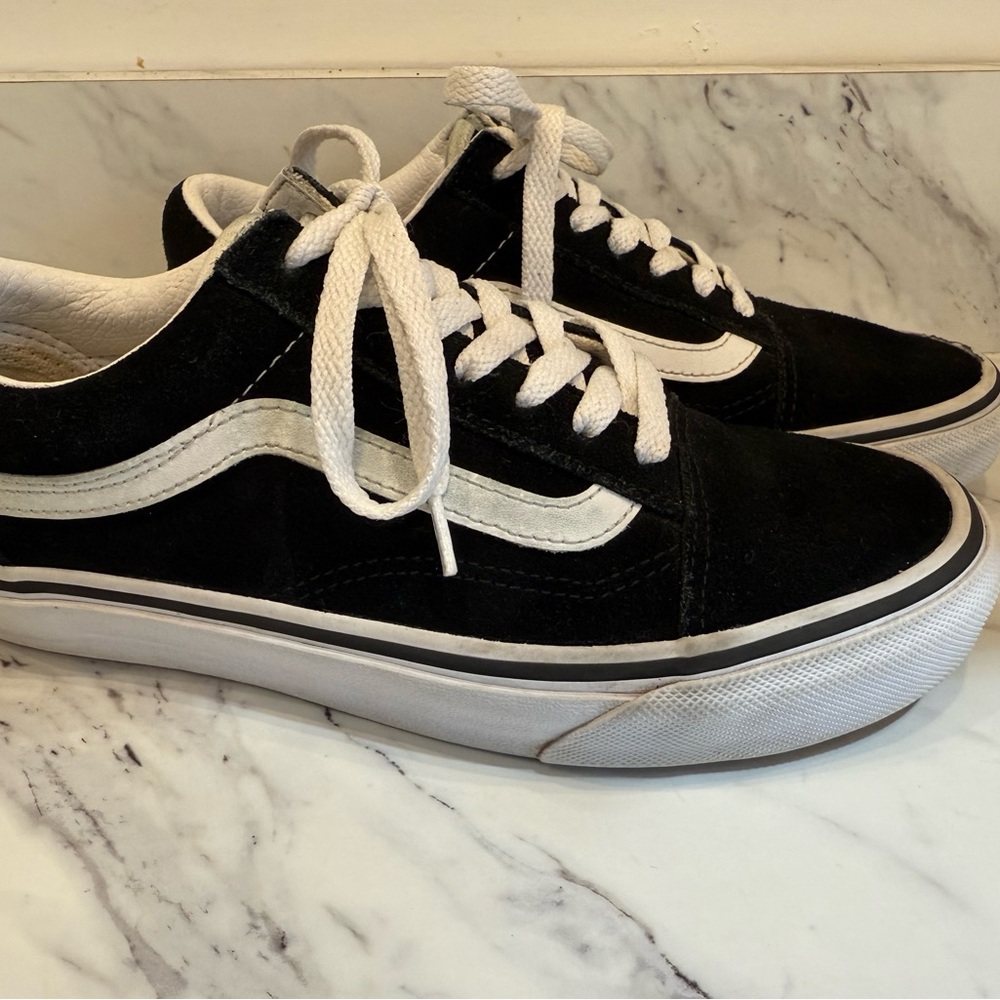 Vans women’s  Black and White Sneakers 6.5